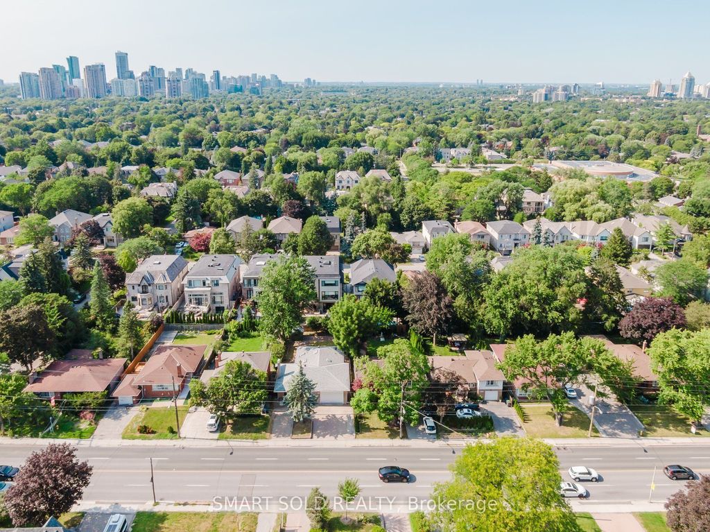 Photo of 158 York Mills Road, Toronto, ON M2L 1K7 (MLS # C13605244)