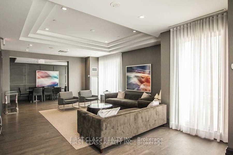 60 Berwick Avenue 606