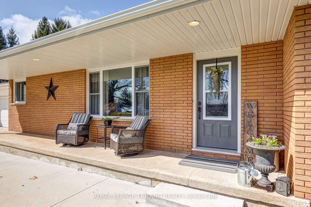 Photo of 46930 Sparta Line, Central Elgin, ON N0L 2H0 (MLS # X13631910)