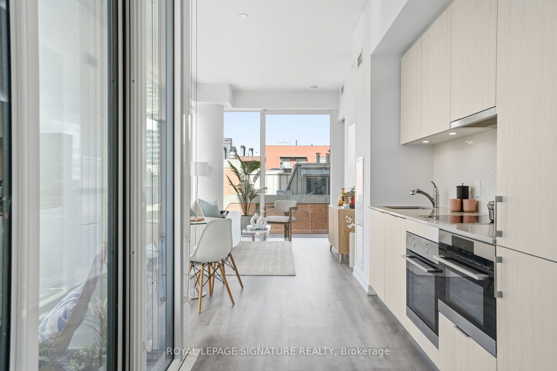 158 Front Street E 1003