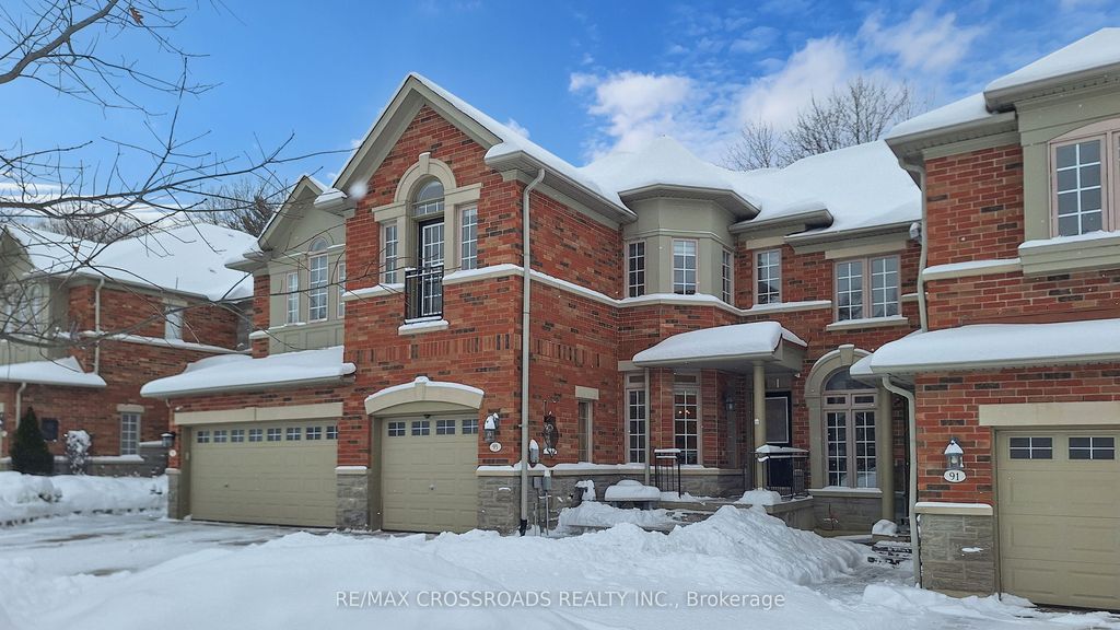 Photo of 93 Westbury Court, Richmond Hill, ON L4S 2L3 (MLS # N12714034)