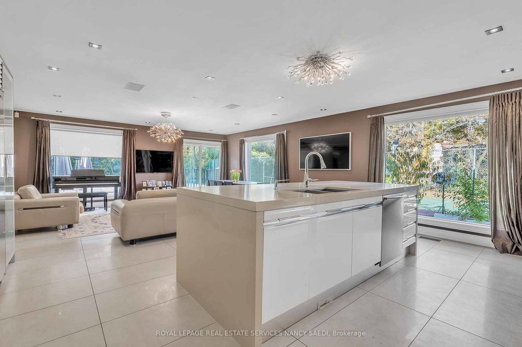 Photo of 36 Old Colony Road, Toronto, ON M2L 2J8 (MLS # N10408876)