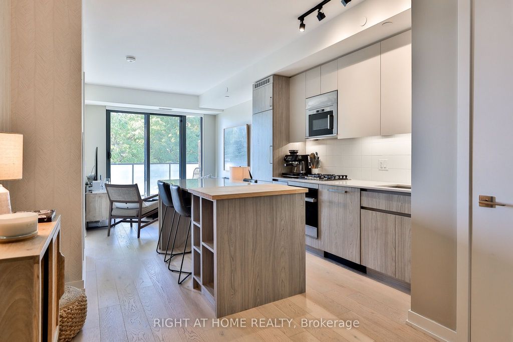 Photo of 430 Roncesvalles Avenue #410, Toronto, ON M6R 0A6 (MLS # W12383114)