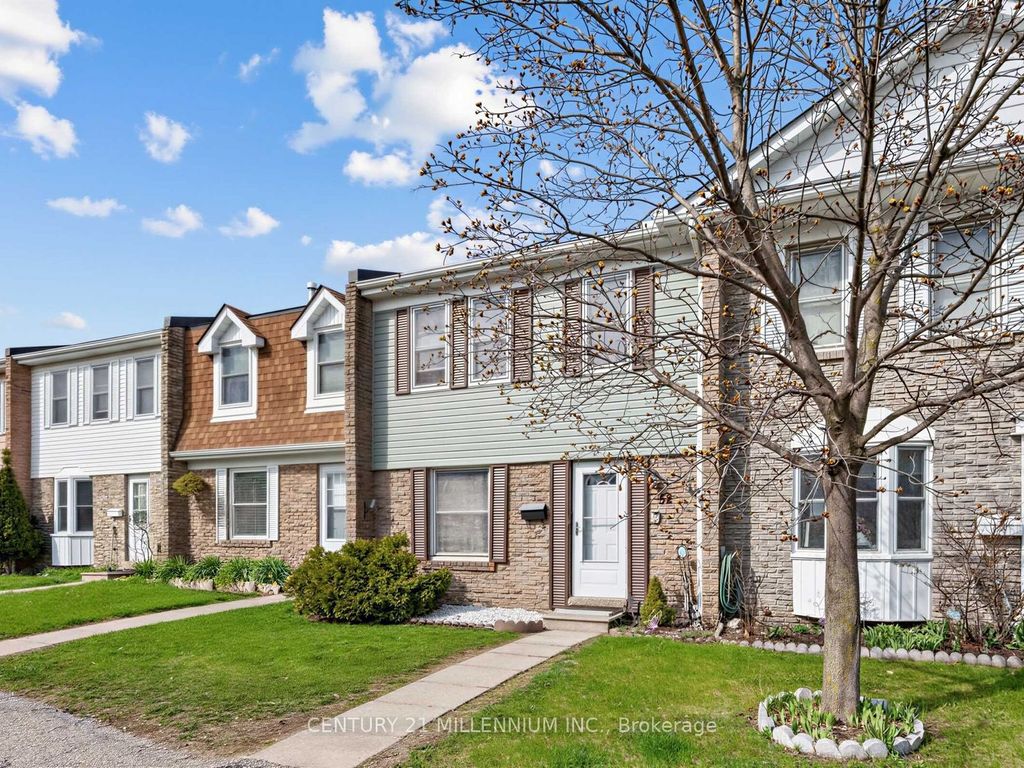 Photo of 1020 Central Park Drive W #52, Brampton, ON L6S 3L6 (MLS # W13045690)