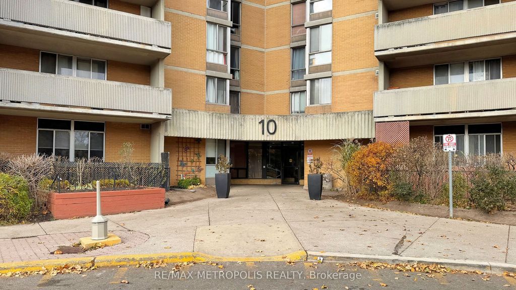 Photo of 10 Martha Eaton Way #713, Toronto, ON M6M 5B3 (MLS # W12582194)