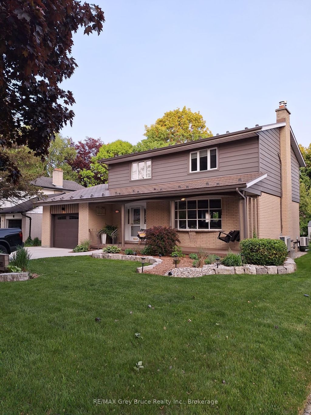 Photo of 74 Inwood Crescent, Kitchener, ON N2M 2M1 (MLS # X12860246)