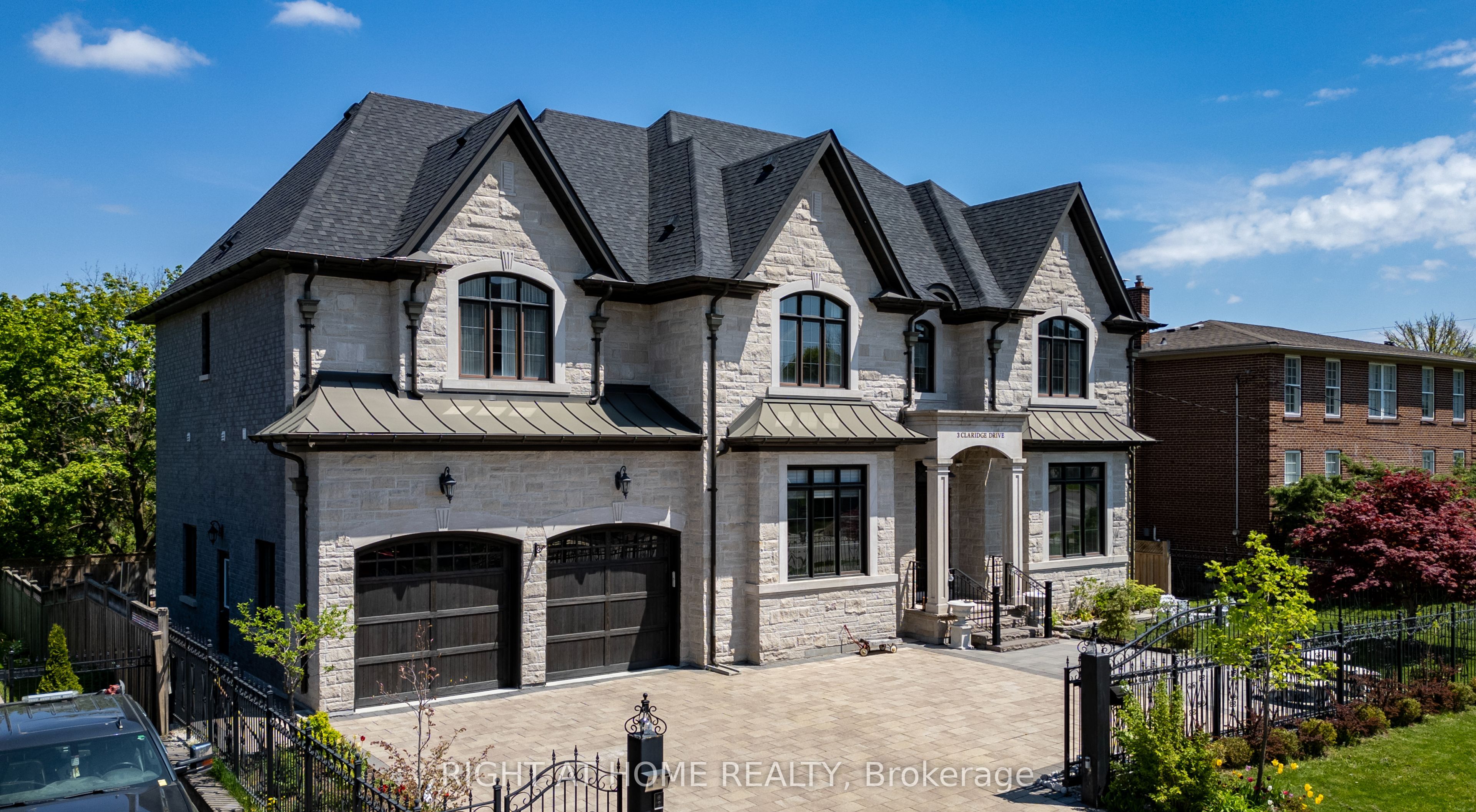 3 Claridge Drive