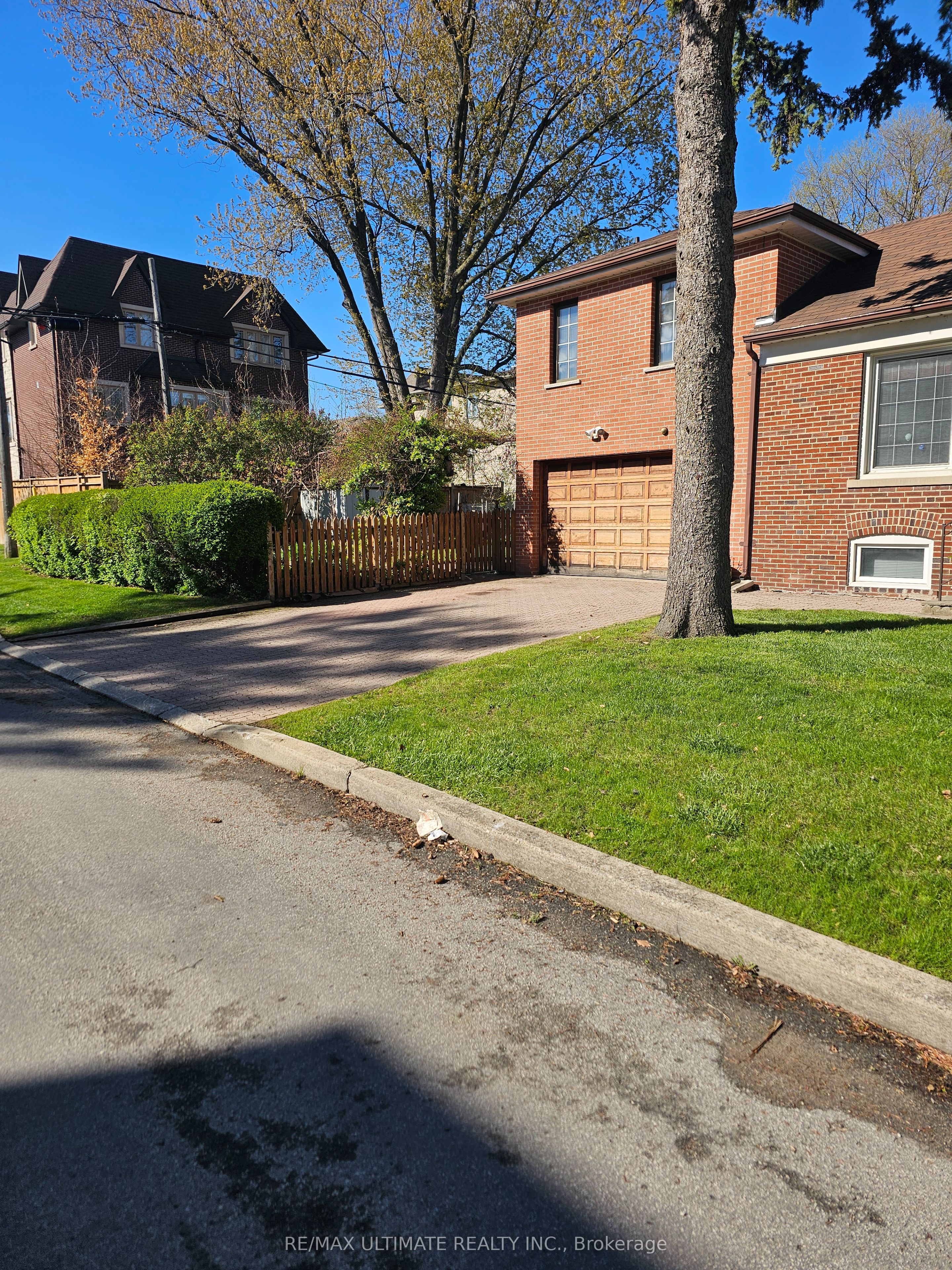 519 Douglas Avenue