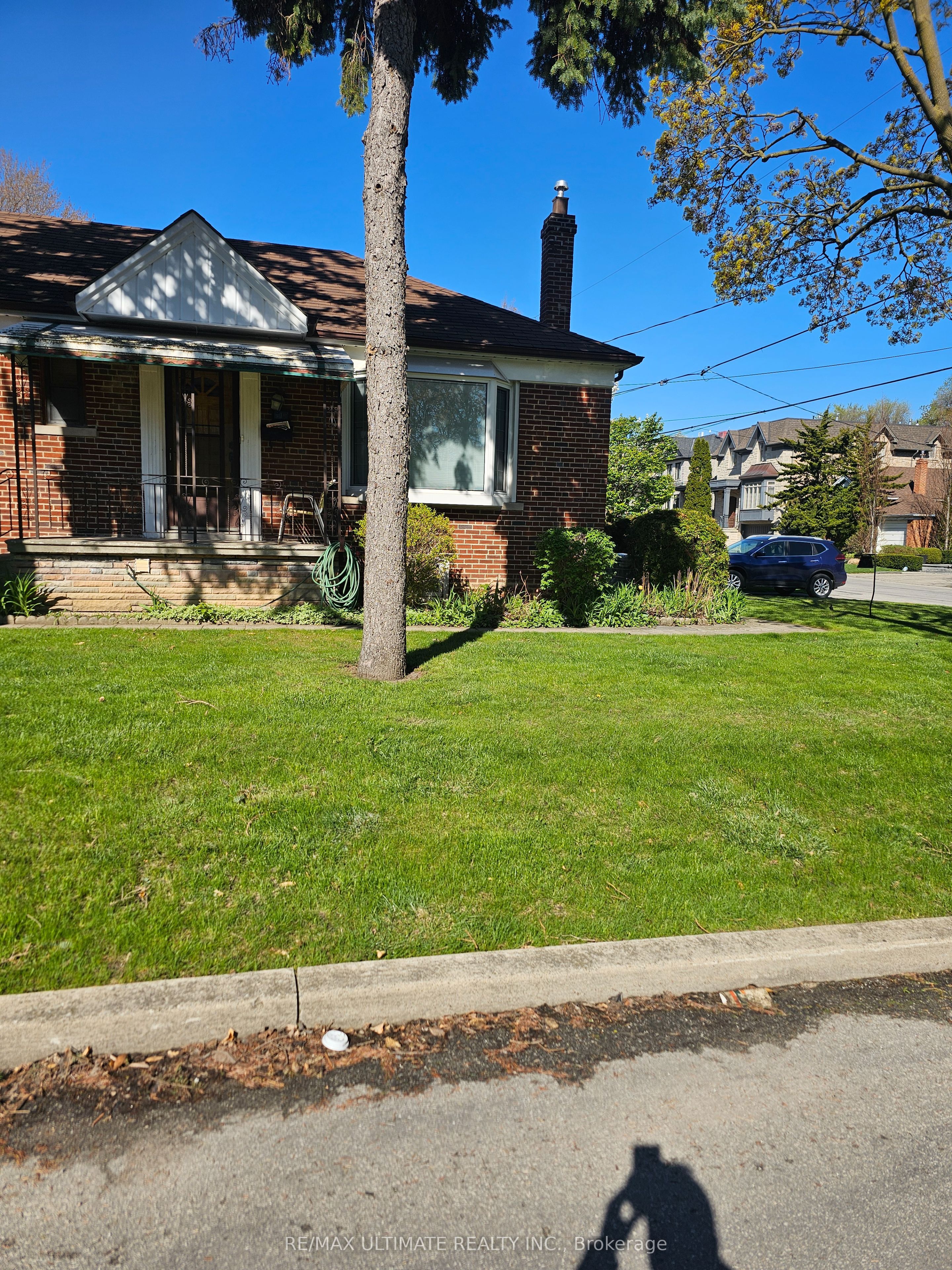 519 Douglas Avenue