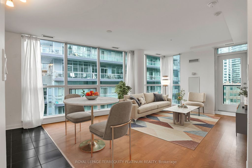 Photo of 600 Fleet Street #727, Toronto, ON M5V 1B7 (MLS # C12628316)