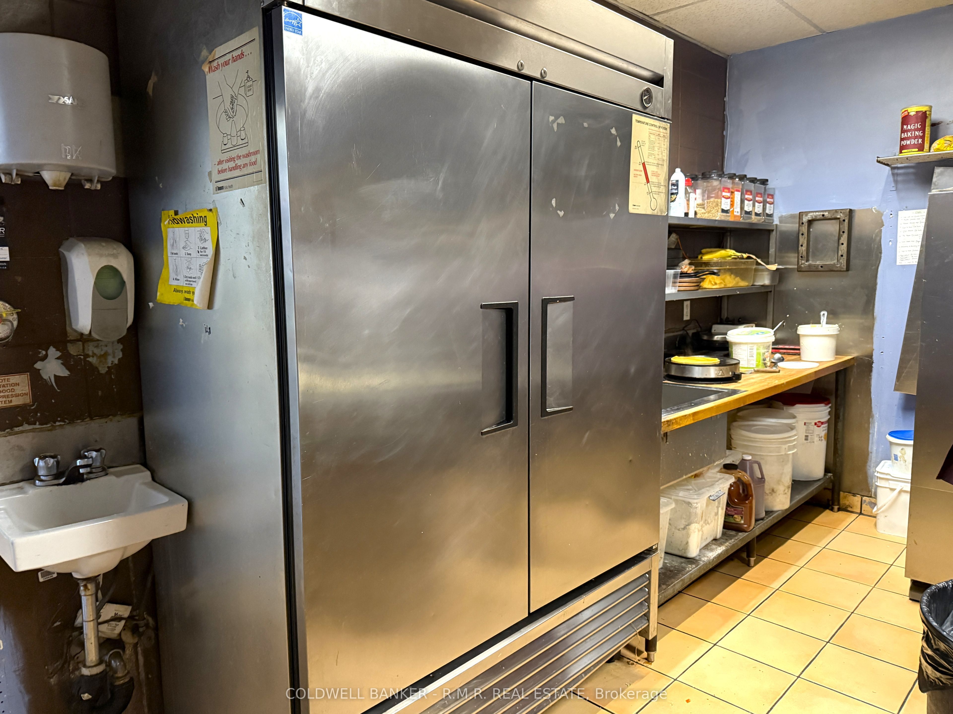 390 Roncesvalles Avenue