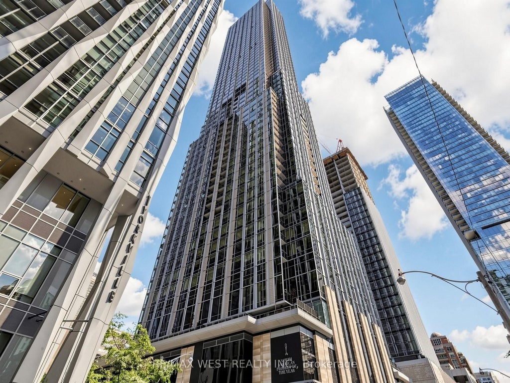 Photo of 11 Yorkville Avenue #1709, Toronto, ON M4W 0B7 (MLS # C14118996)