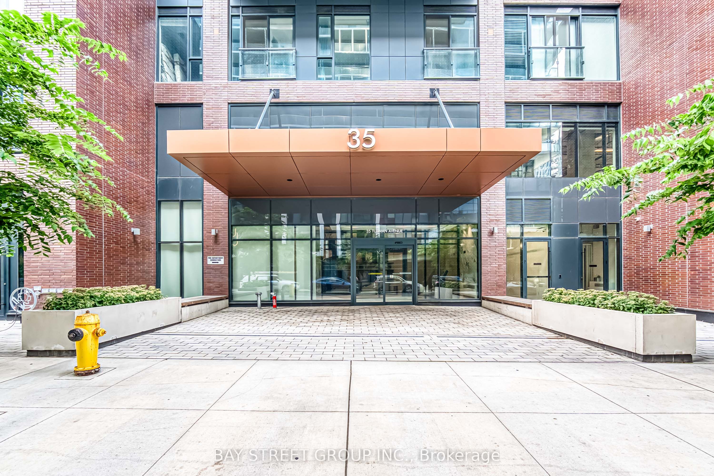 35 Tubman Avenue 513