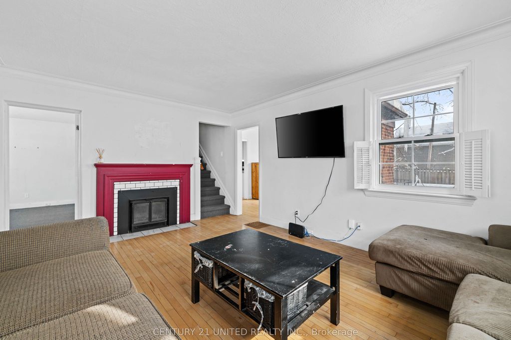 Photo of 598 Donegal Street, Peterborough, ON K9H 4M4 (MLS # X12820566)