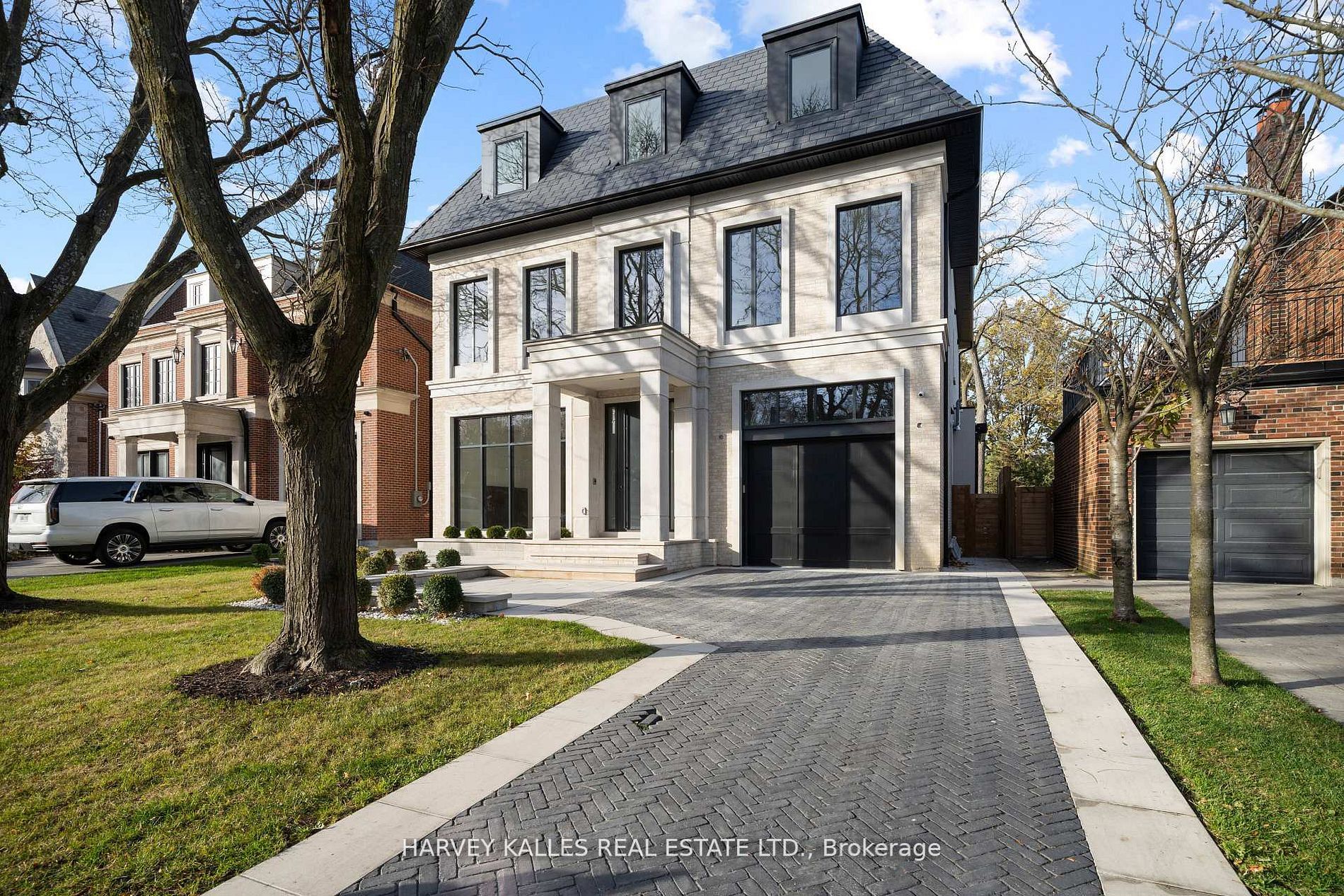 370 Glengrove Avenue W