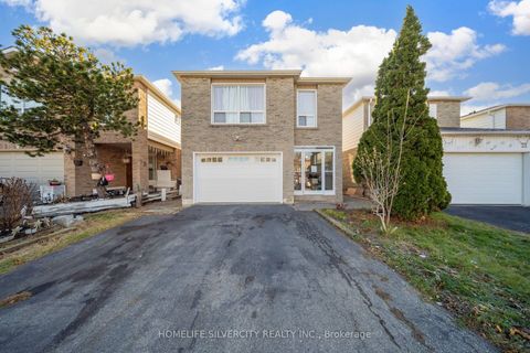 19 Pickard Lane Brampton ON L6Y 2M4