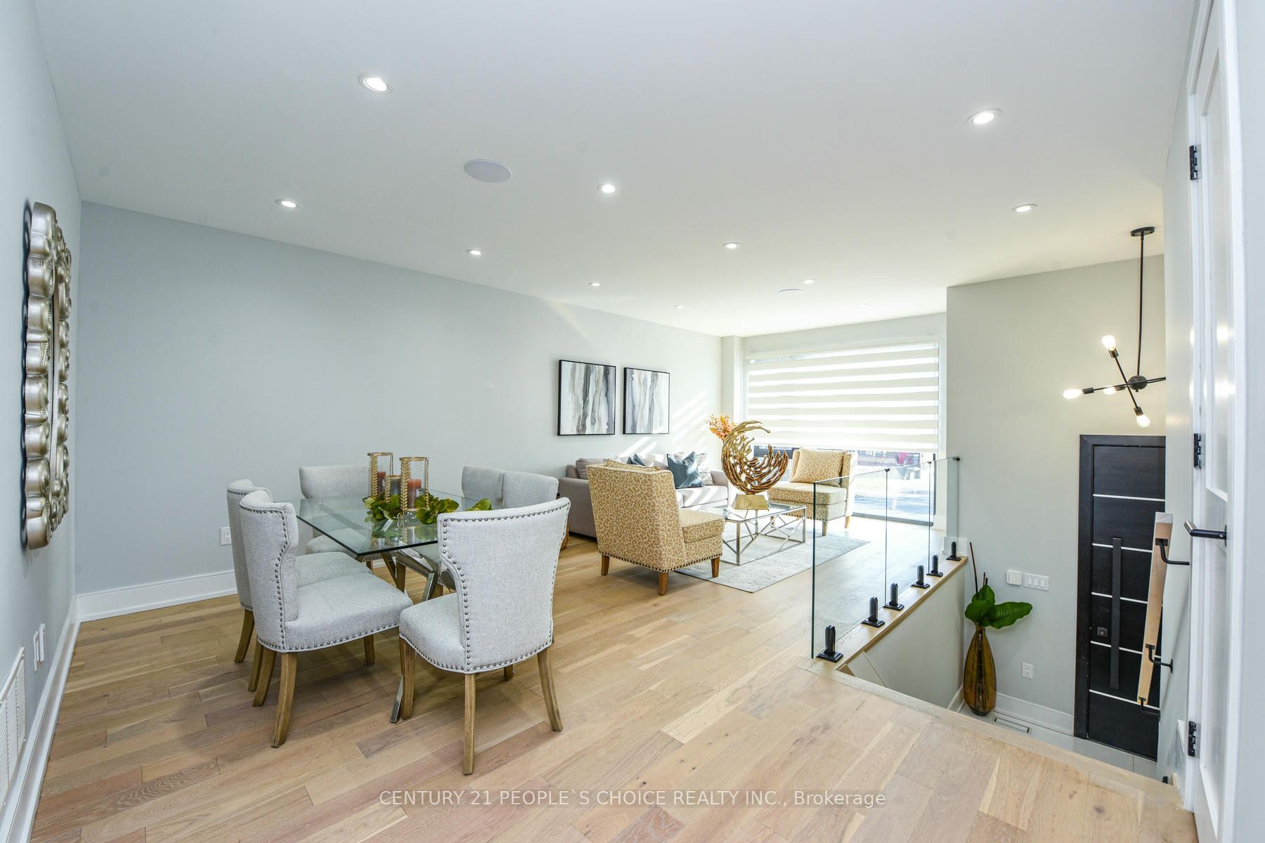 80A Evans Avenue