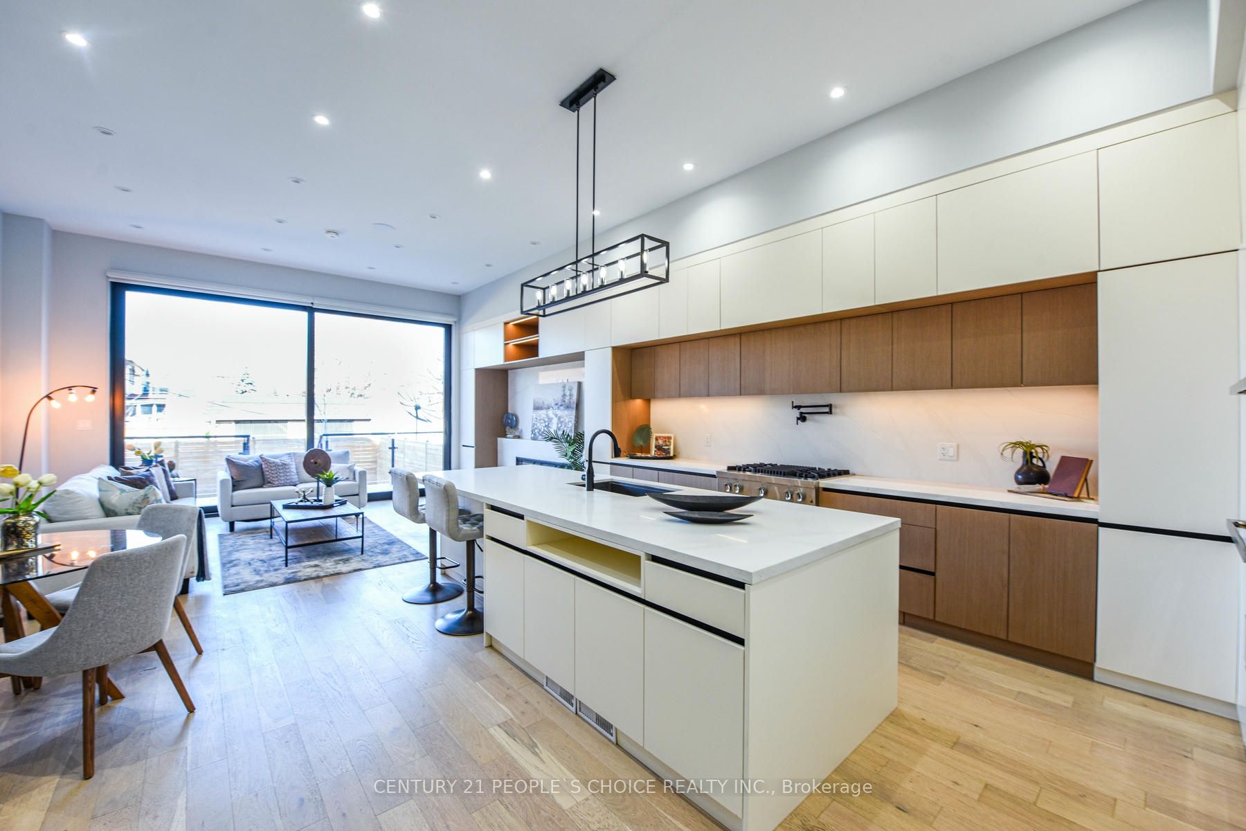 80A Evans Avenue