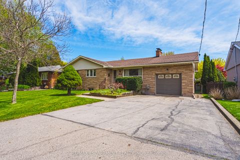 2218 Ghent Avenue Burlington ON L7R 1Y7