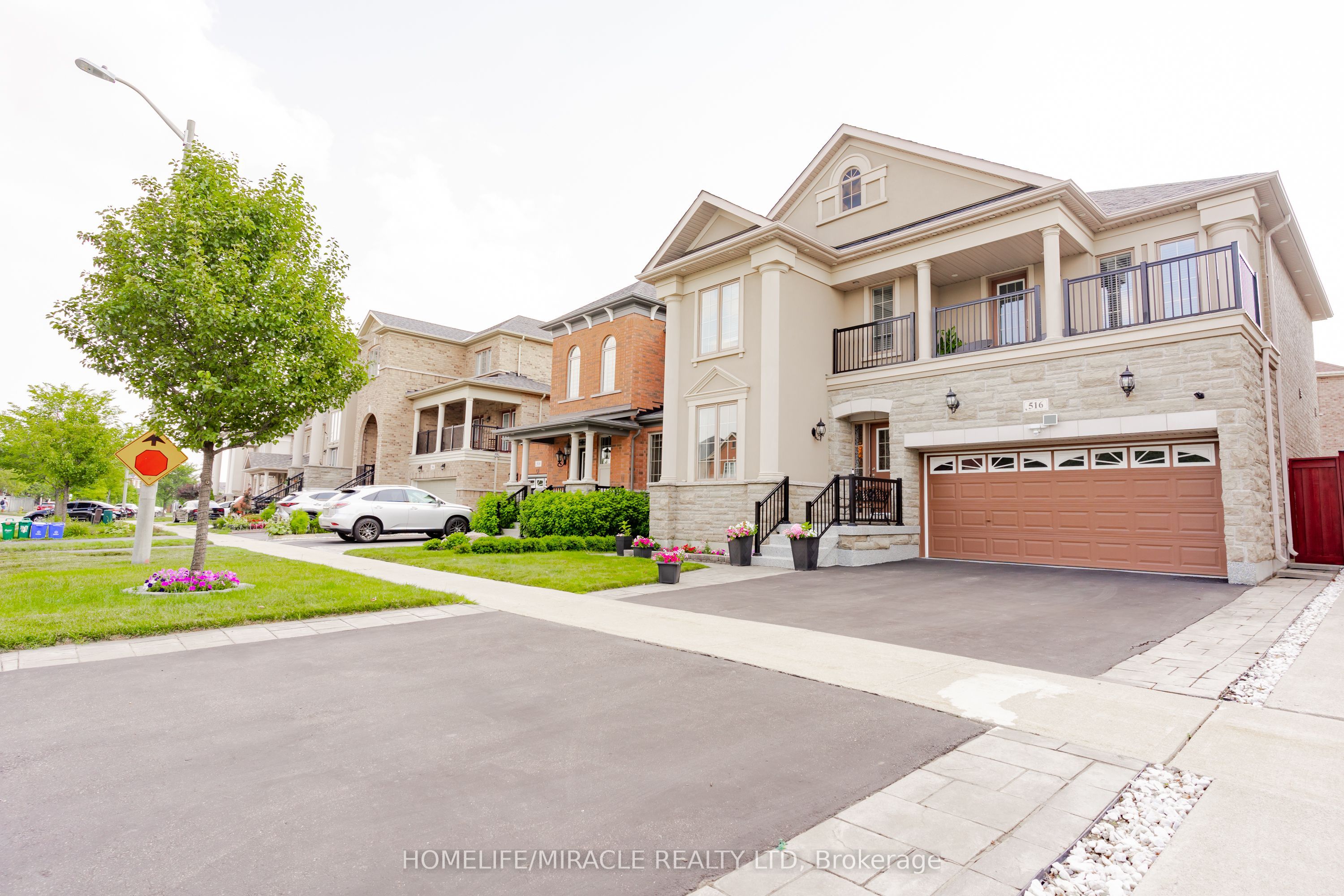 516 Vellore Woods Boulevard