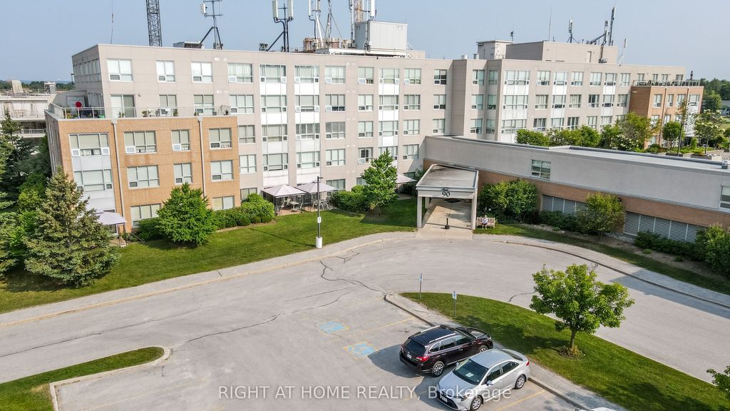 Photo of 90 Dean Avenue #309, Barrie, ON L4N 0M3 (MLS # S13044972)