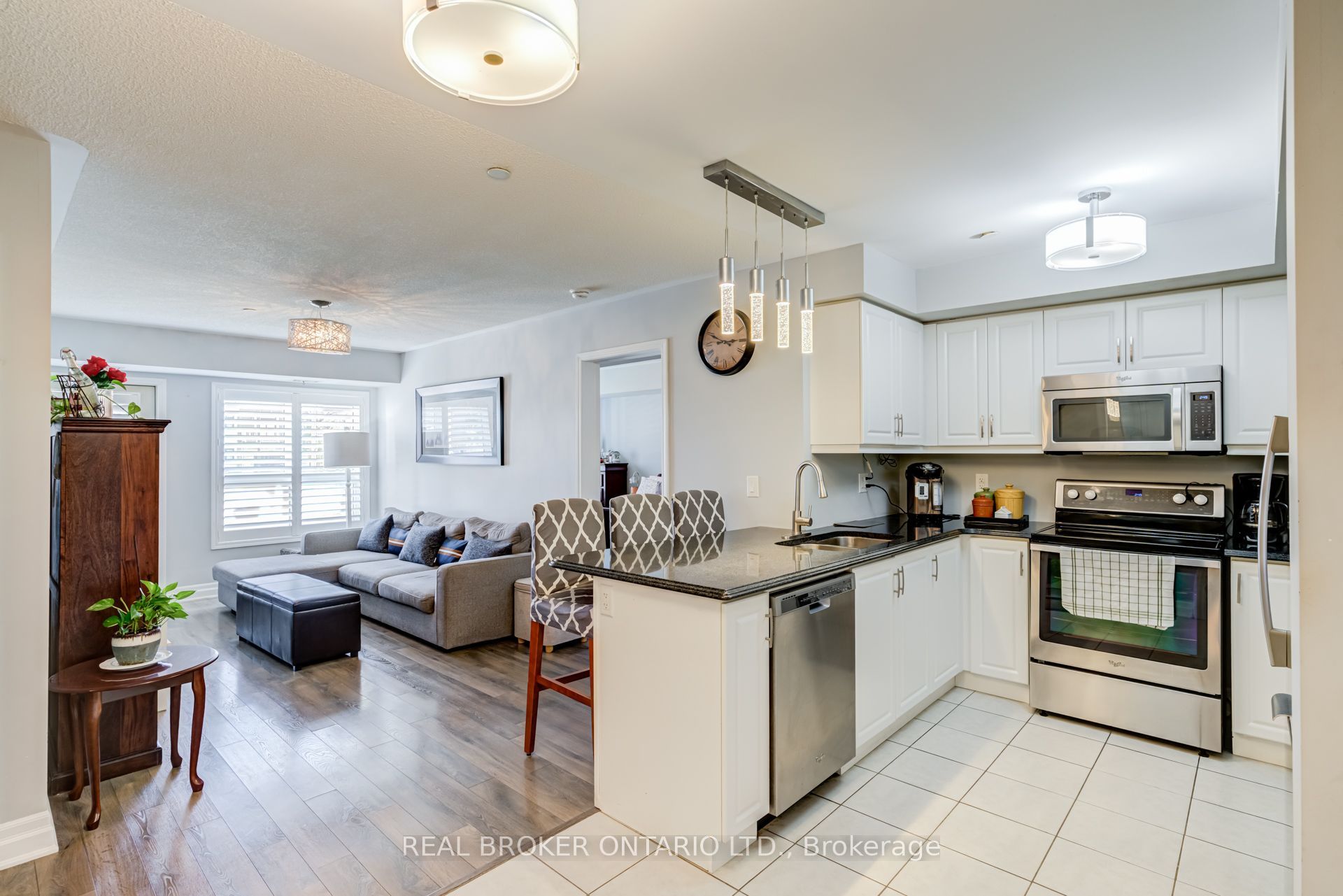 1045 Nadalin Heights 105