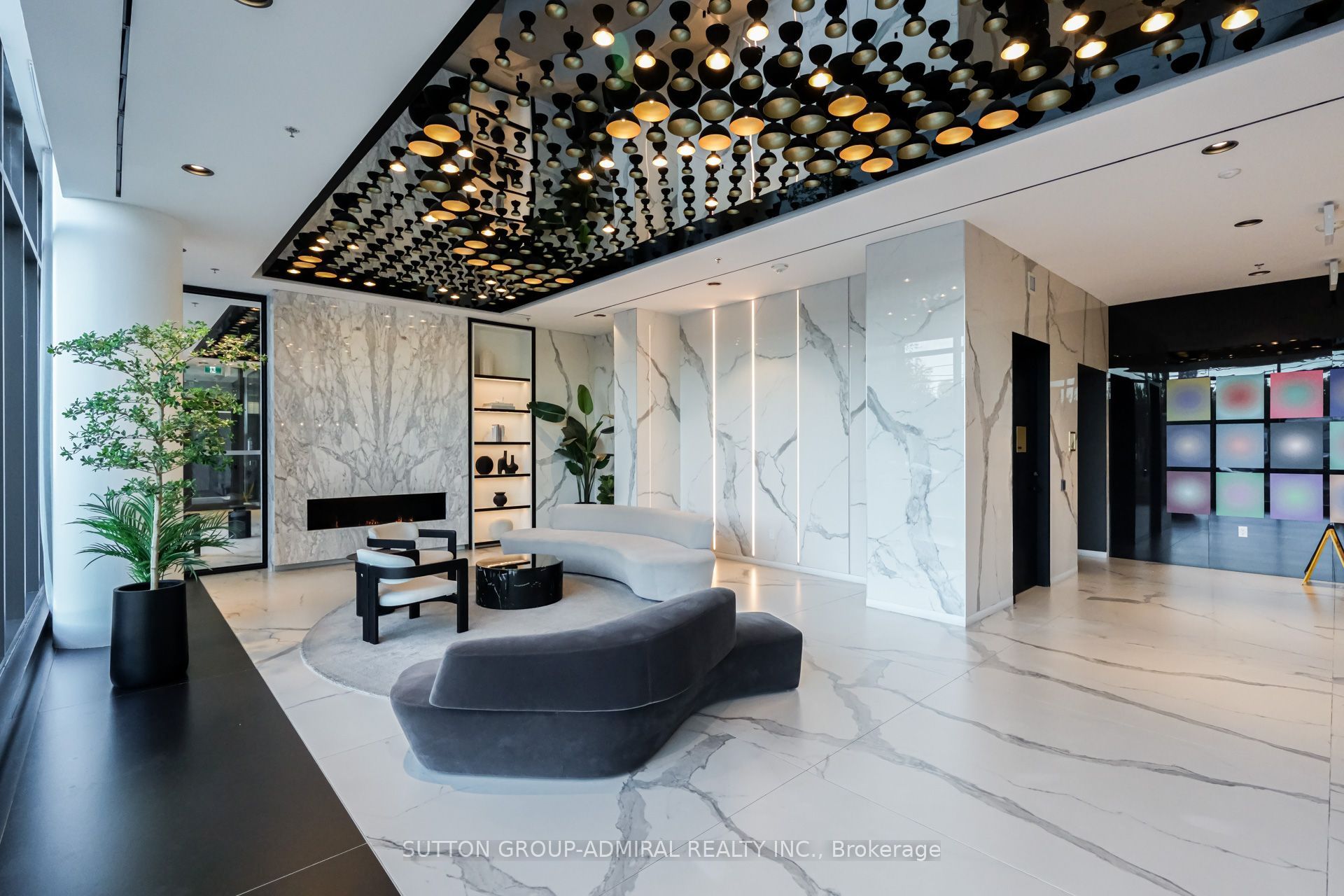 1285 Dupont Street 2610