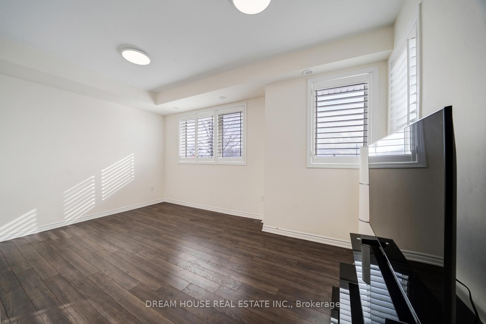 350 Arthur Bonner Avenue 41