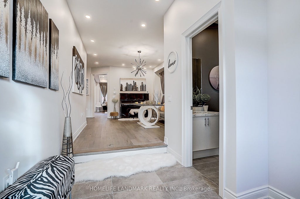 Photo of 60 Current Drive, Richmond Hill, ON L4S 0M8 (MLS # N13632404)