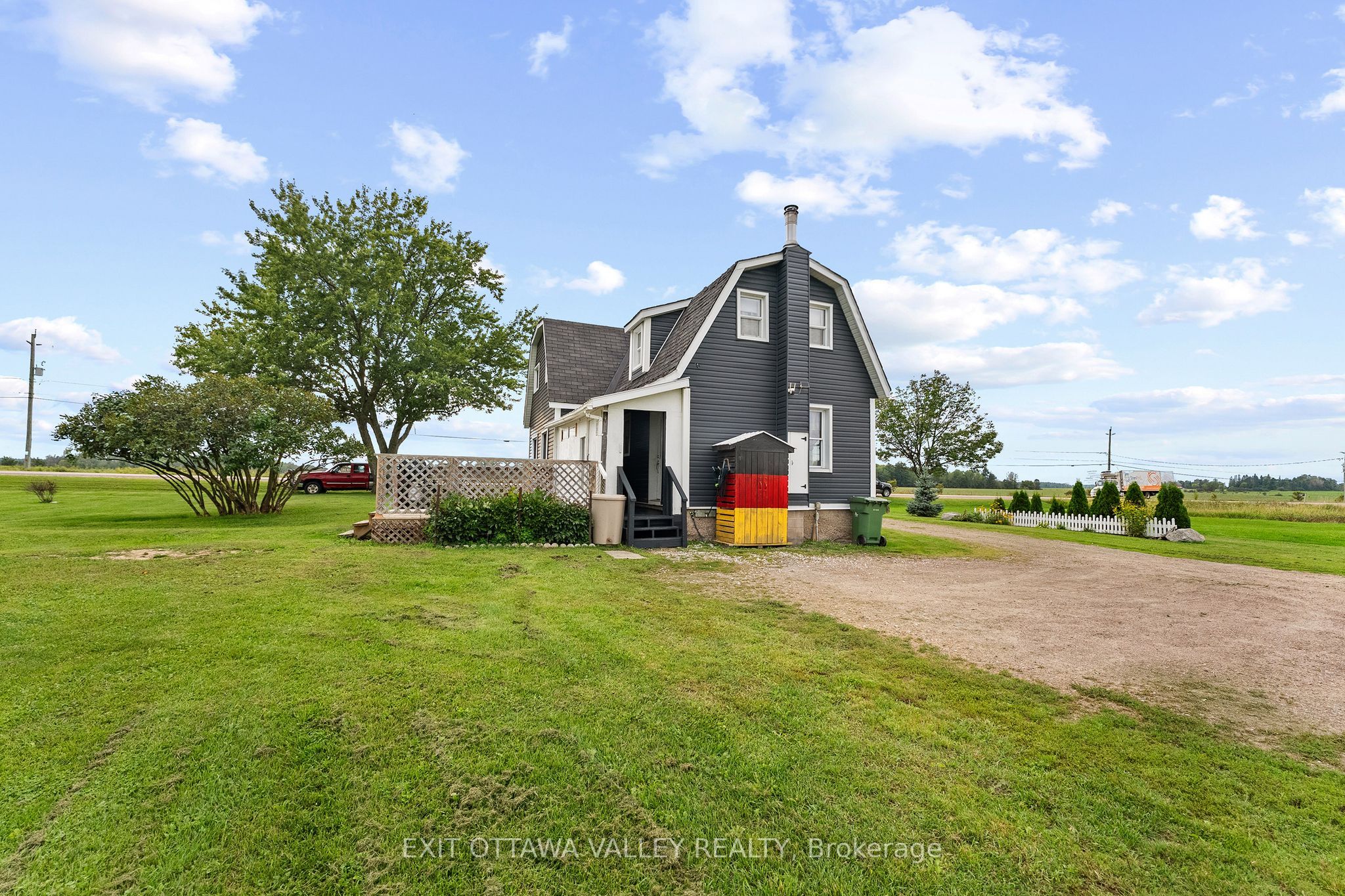 38922 41 Highway - Photo 3
