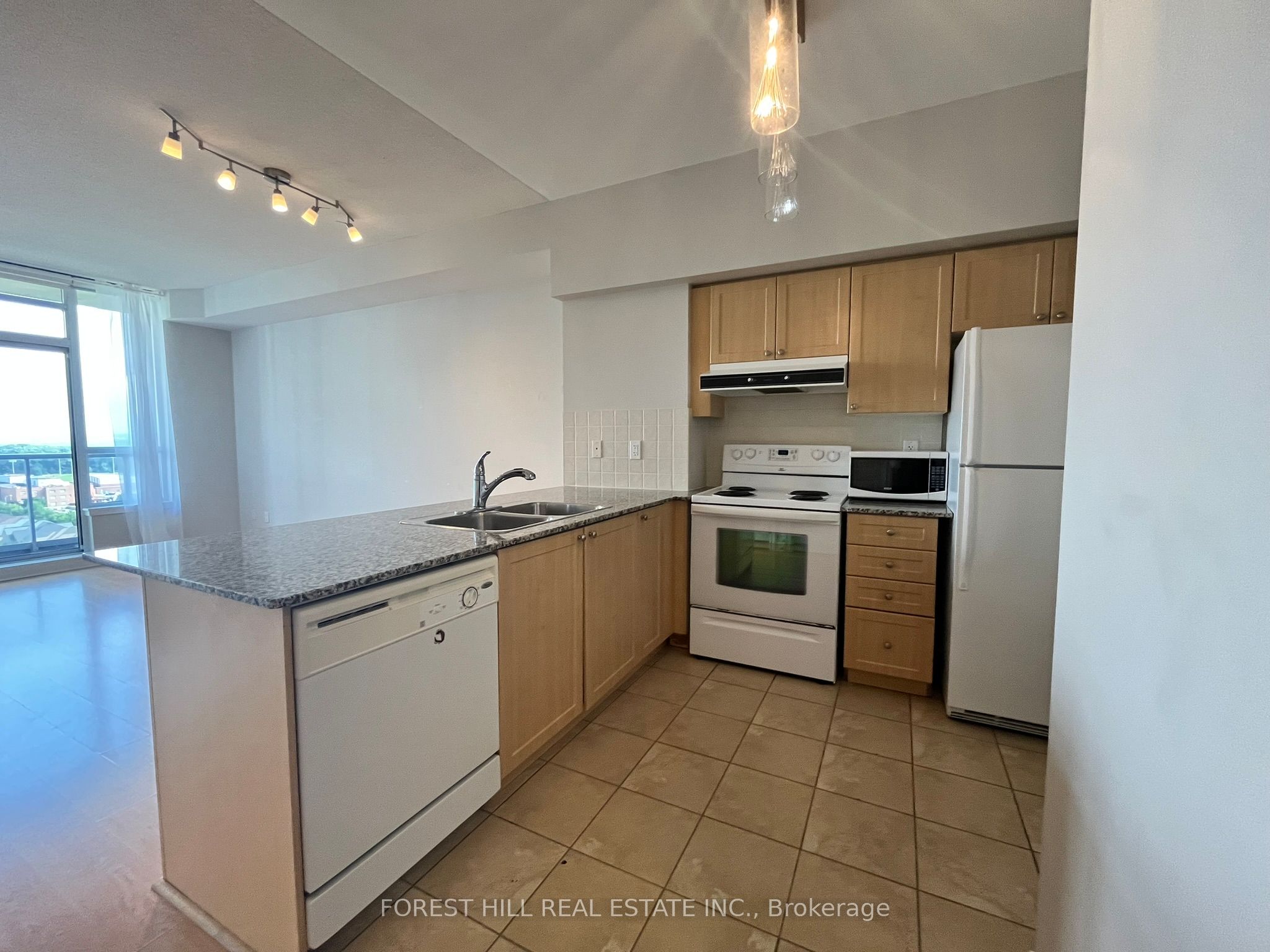 15 North Park Road 1608