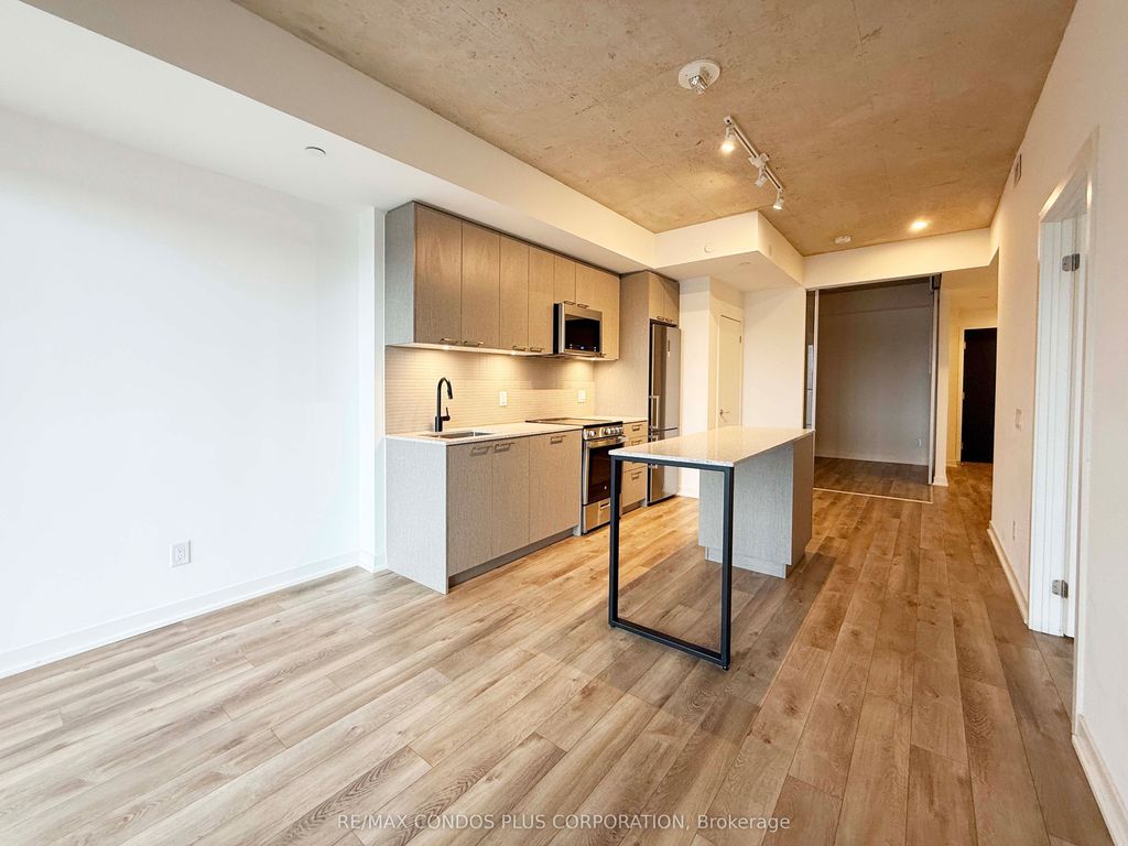 Photo of 1808 St Clair Avenue W #402, Toronto, ON M6N 0C1 (MLS # W12649276)