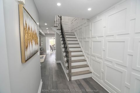 40 Dewridge Court Brampton ON L6R 3C2