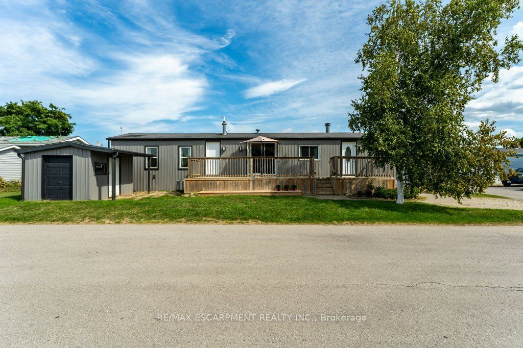 Photo of 4587 Rebecca Lane, Lincoln, ON L0R 1B1 (MLS # X12404032)