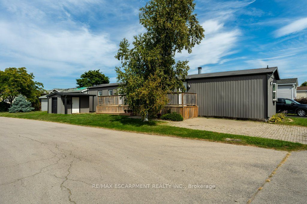 Photo of 4587 Rebecca Lane, Lincoln, ON L0R 1B1 (MLS # X12404032)