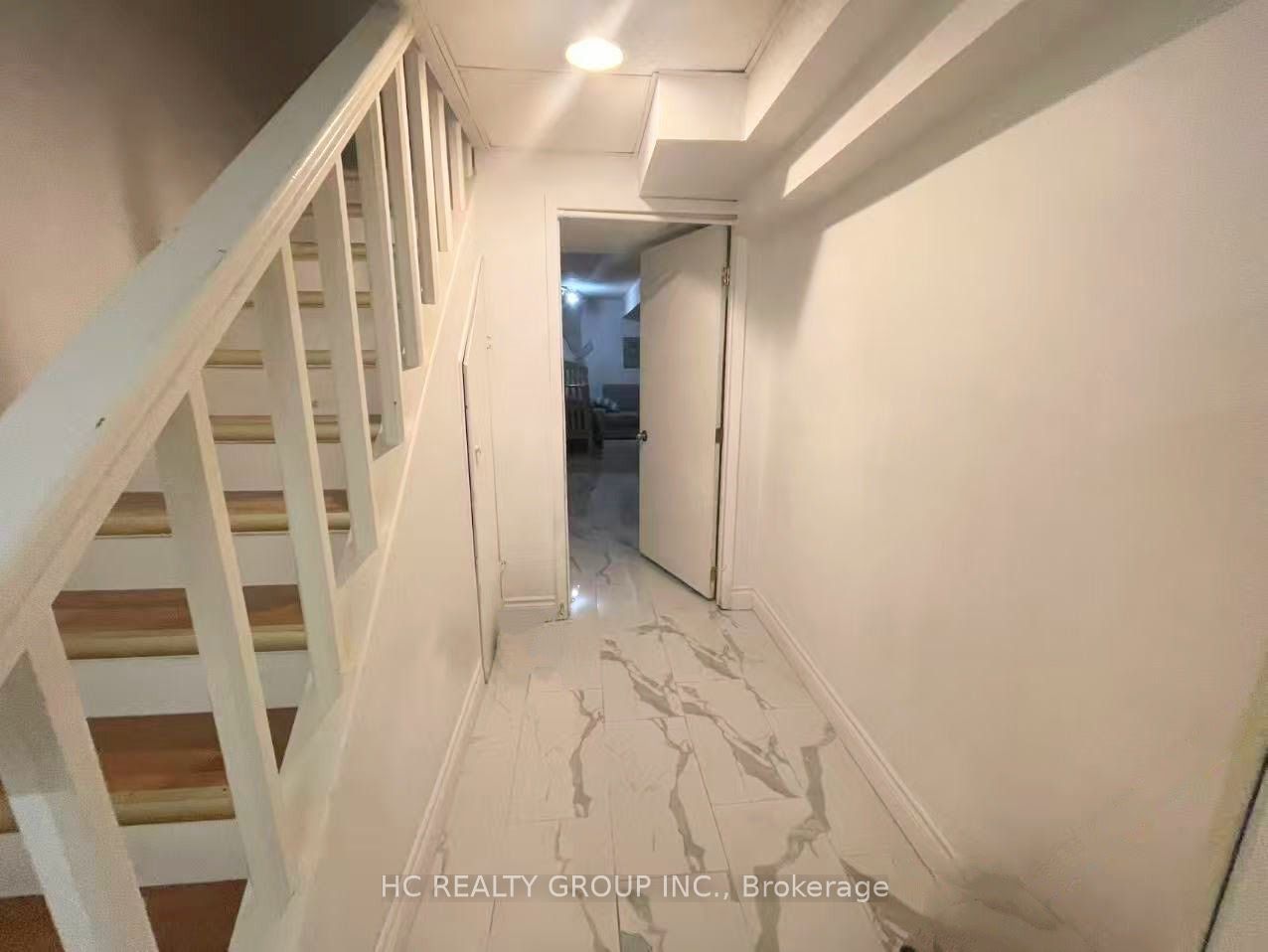 3025 Cedarglen Gate 29 Basement