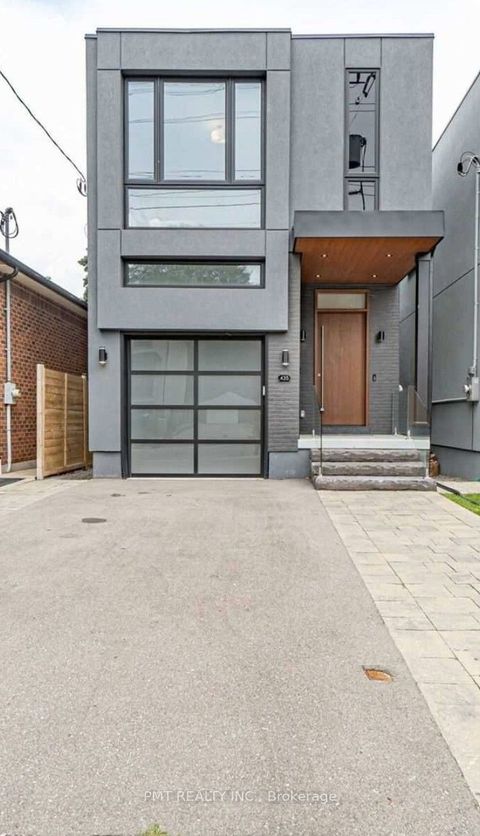 435 Valermo Drive Toronto ON M8W 2M1