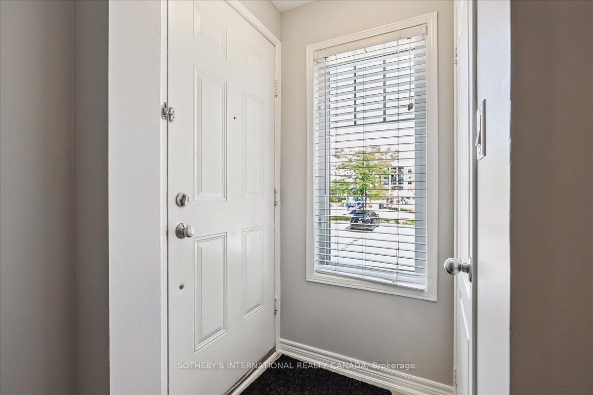 5625 Oscar Peterson Boulevard 19