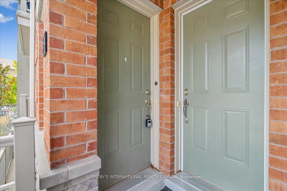 5625 Oscar Peterson Boulevard 19