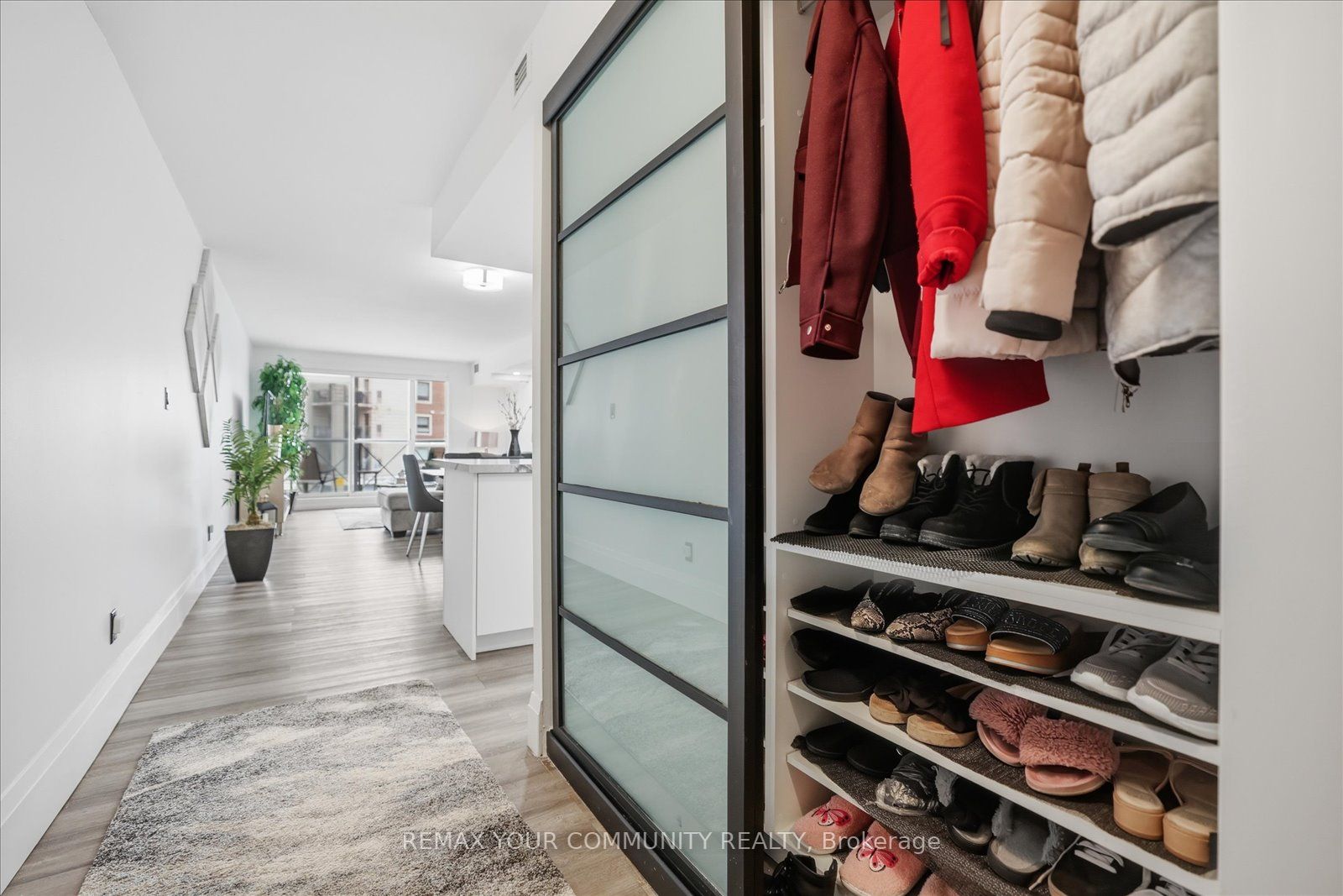 121 Woodbridge Avenue 313
