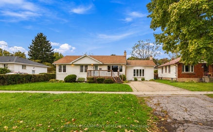 67 Forster Street St. Catharines ON L2N 2A6