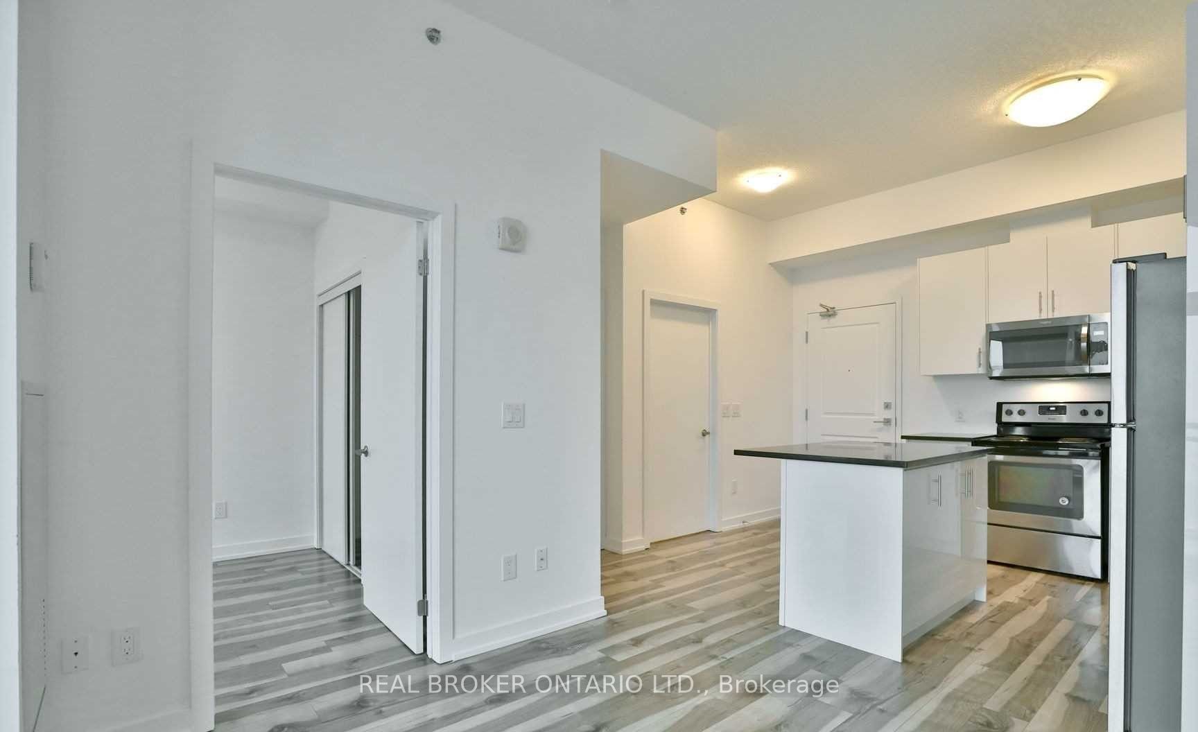 2490 Old Bronte Road 819