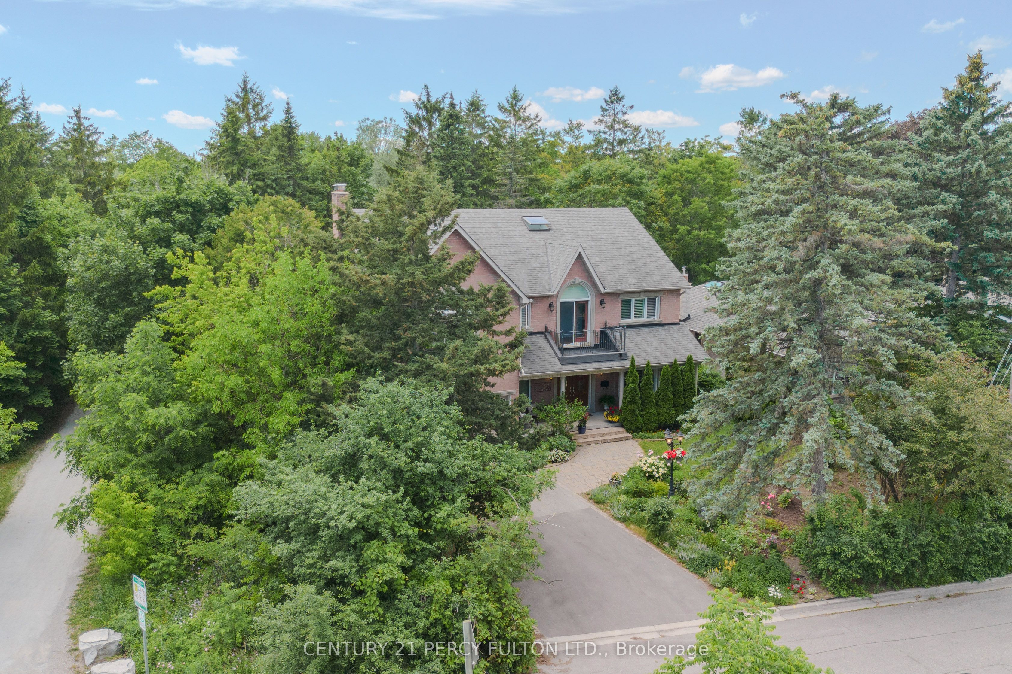 30 Willowgate Drive