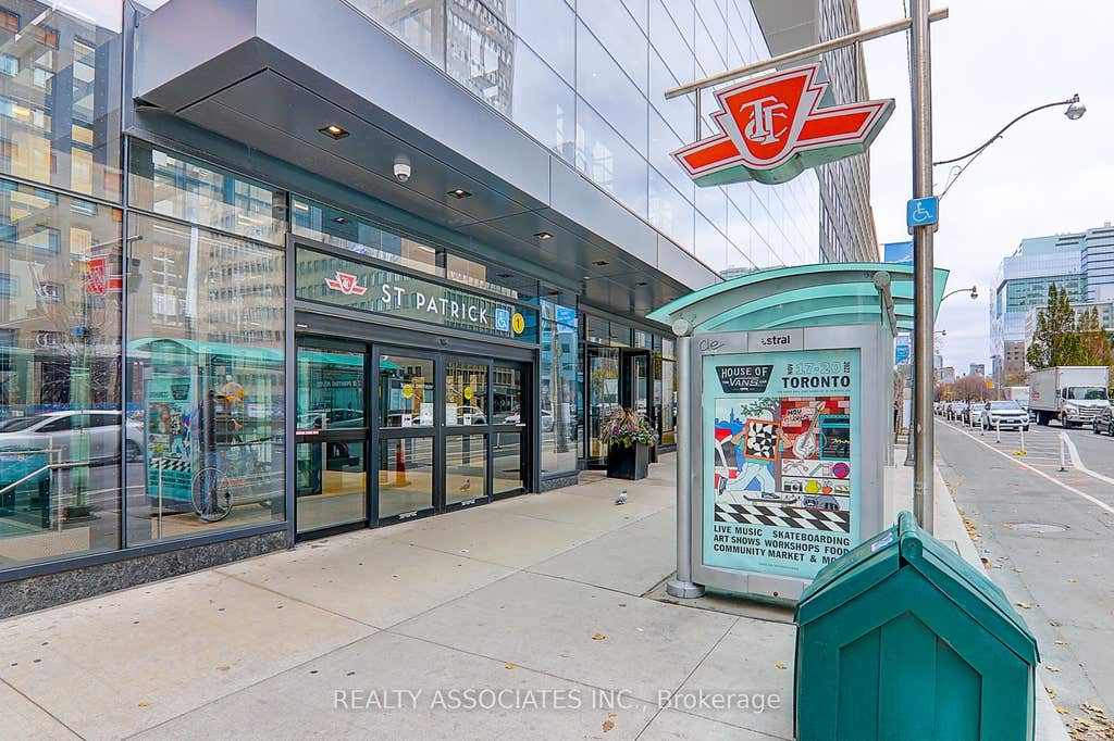 Photo of 488 University Avenue #4310, Toronto, ON M5G 0C1 (MLS # C13681320)