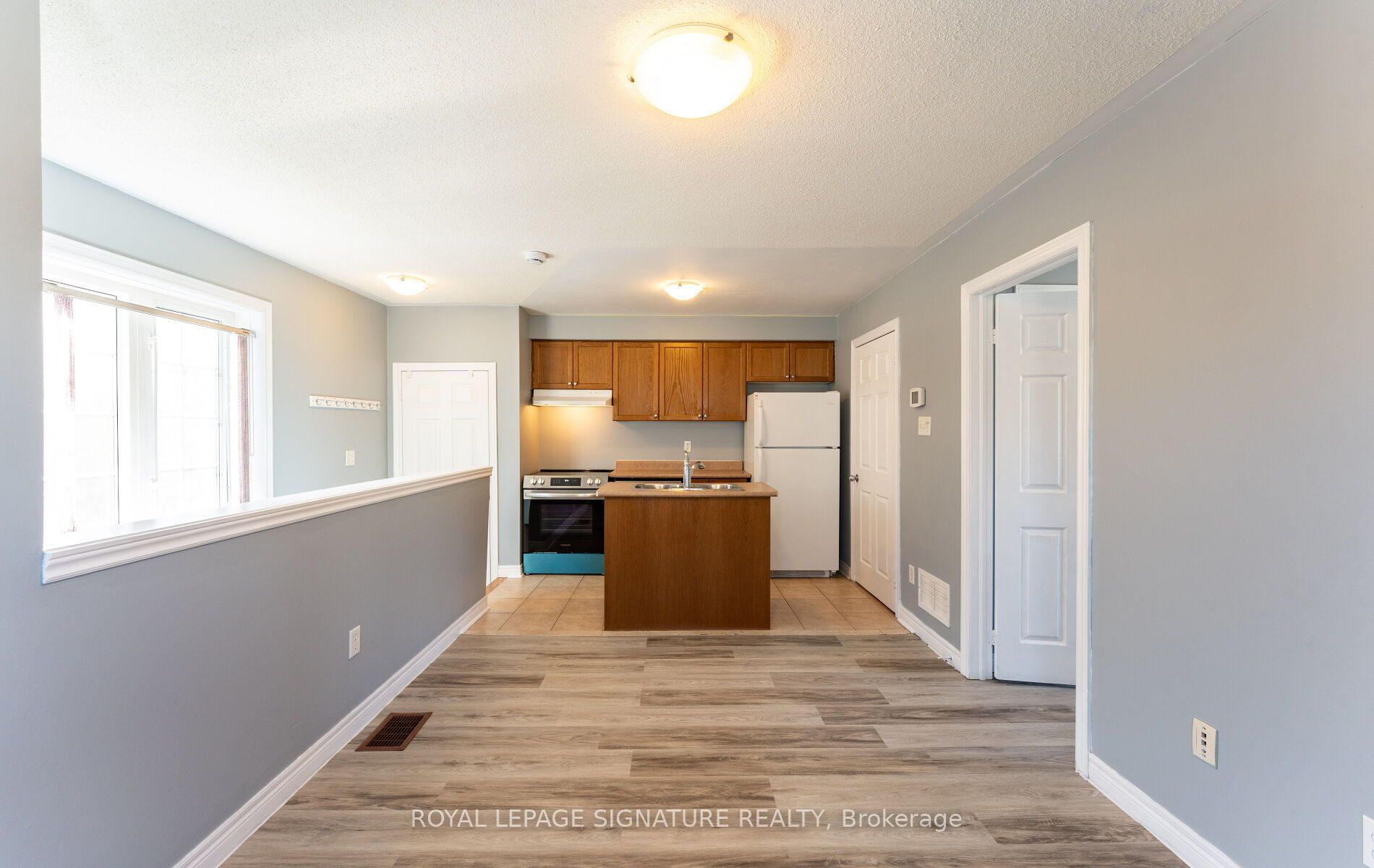 6 Innisvale Drive Coach/Lane House