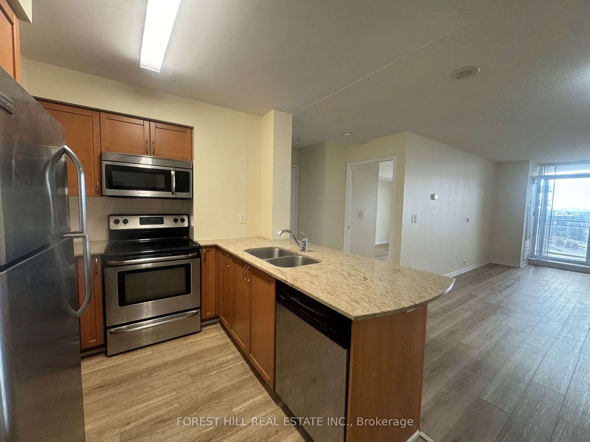 75 King William Crescent 707