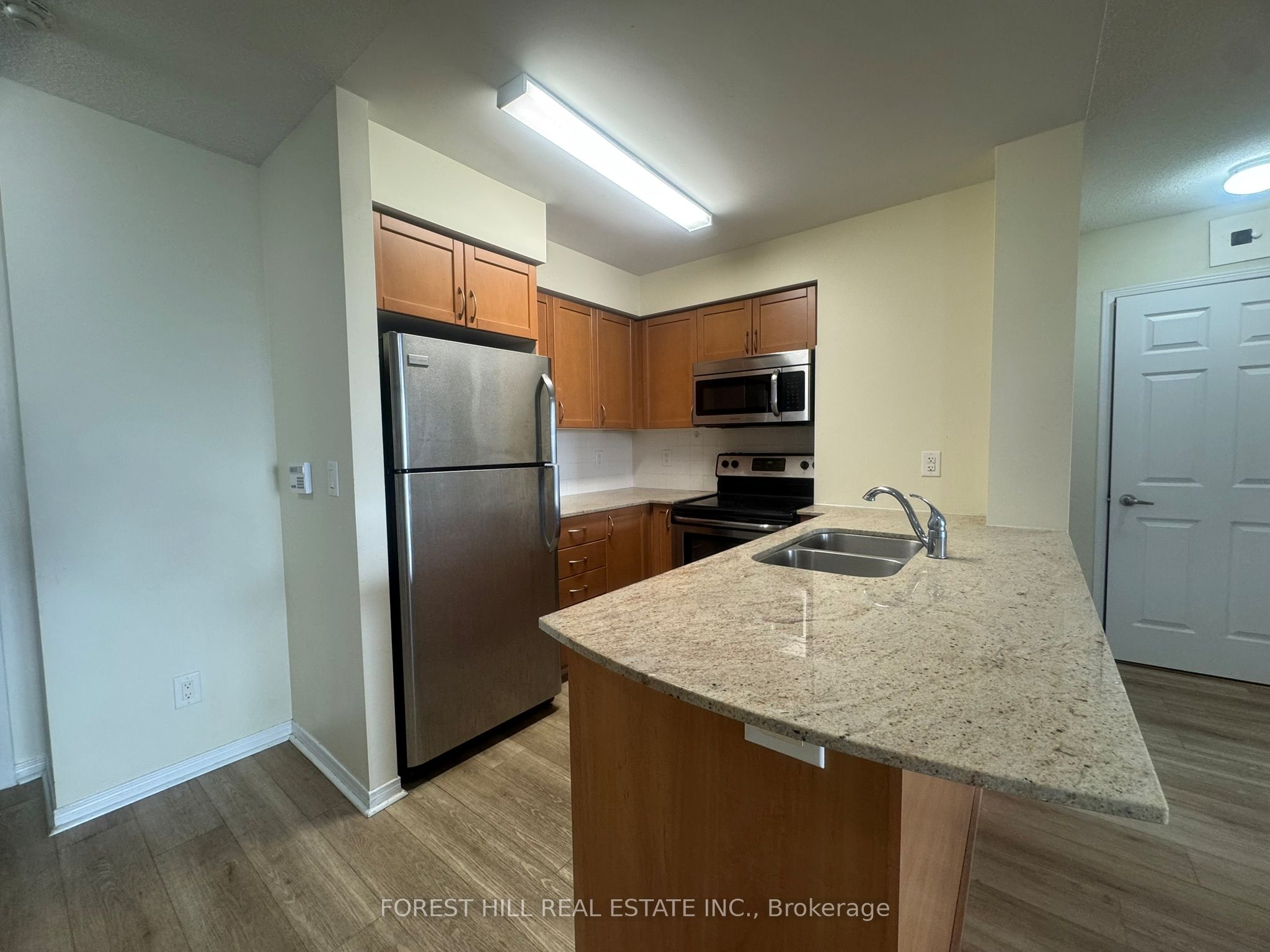 75 King William Crescent 707