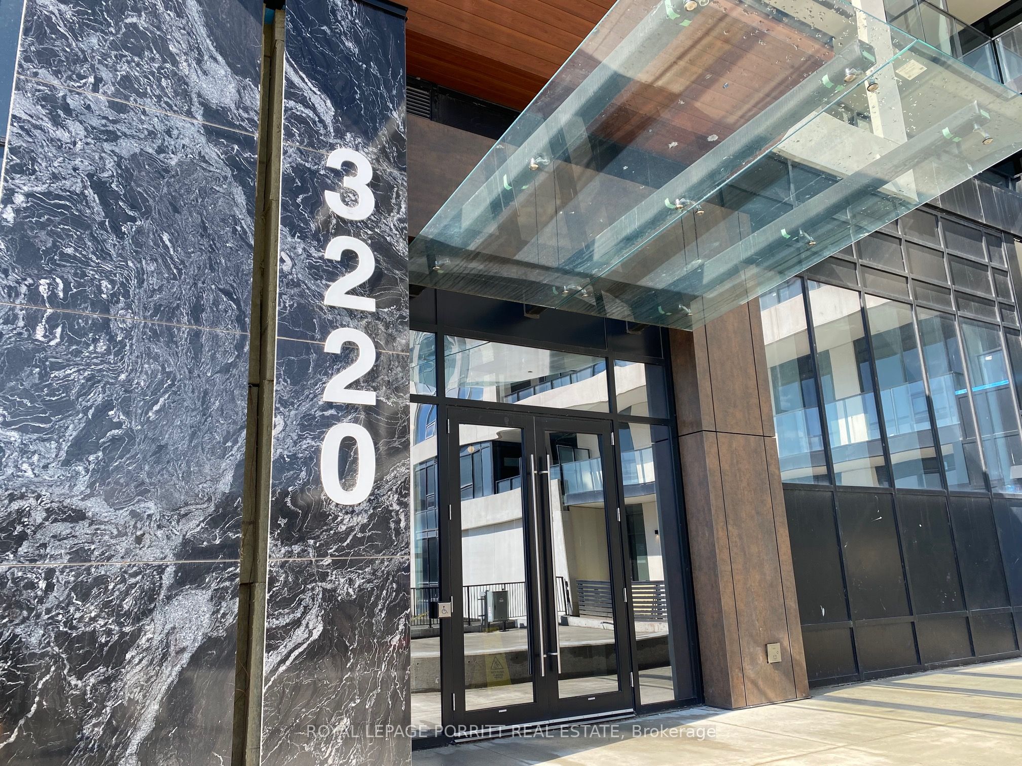 3220 William Coltson Avenue 405