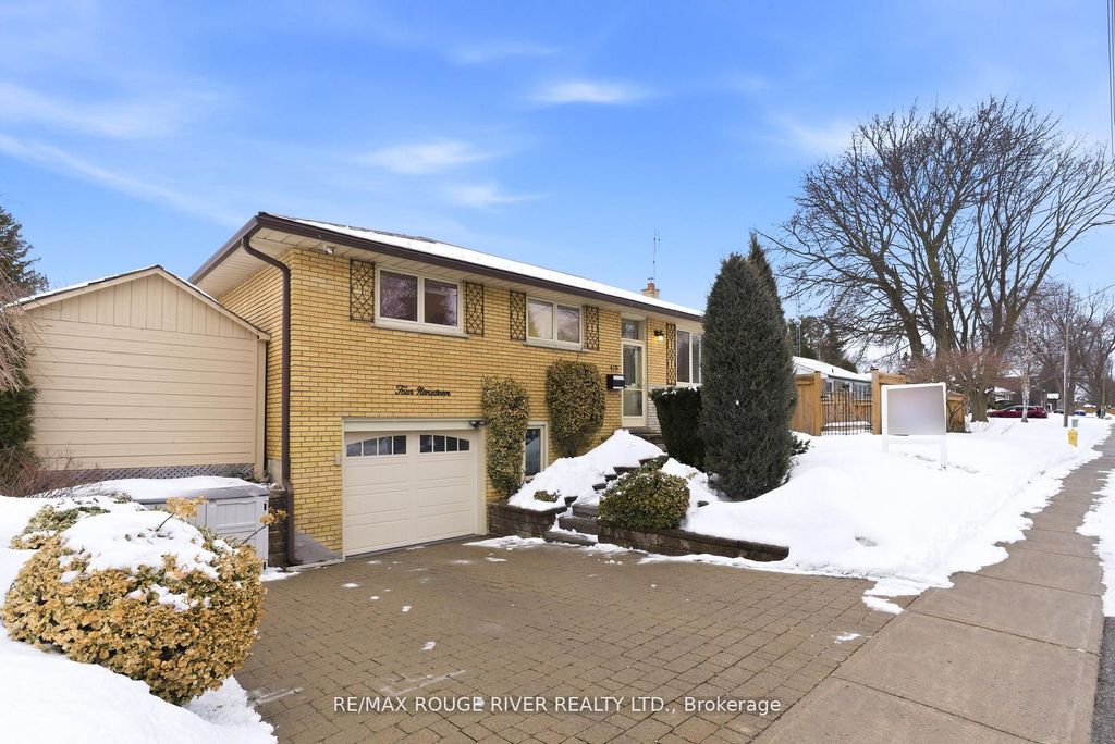 Photo of 419 Cochrane Street, Whitby, ON L1N 5J6 (MLS # E12857758)