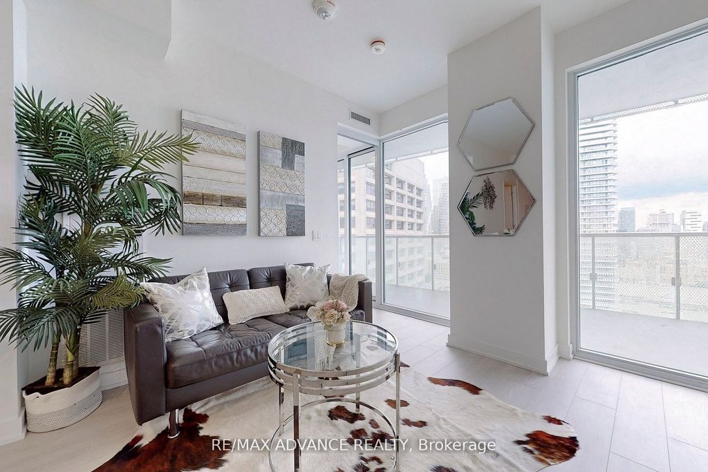 Photo of 15 Queens Quay E #2508, Toronto, ON M5E 0A5 (MLS # C12604896)